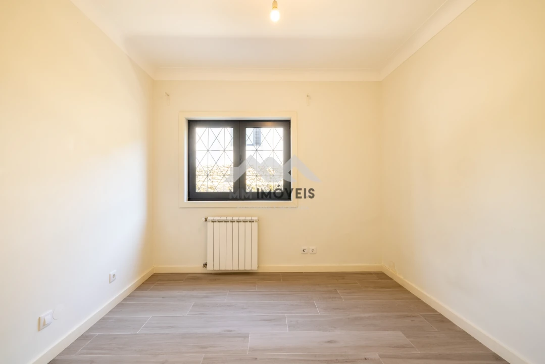 Apartamento T3 para Arrendamento em Lordelo do Ouro e Massarelos Foto 19