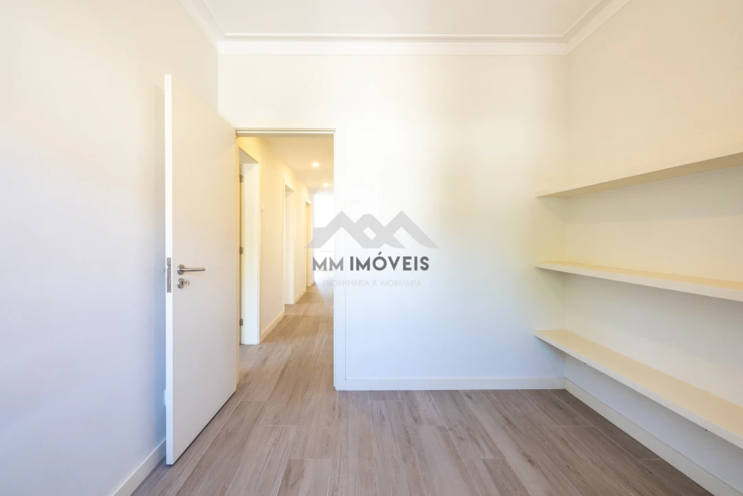 Apartamento T3 para Arrendamento em Lordelo do Ouro e Massarelos Foto 14