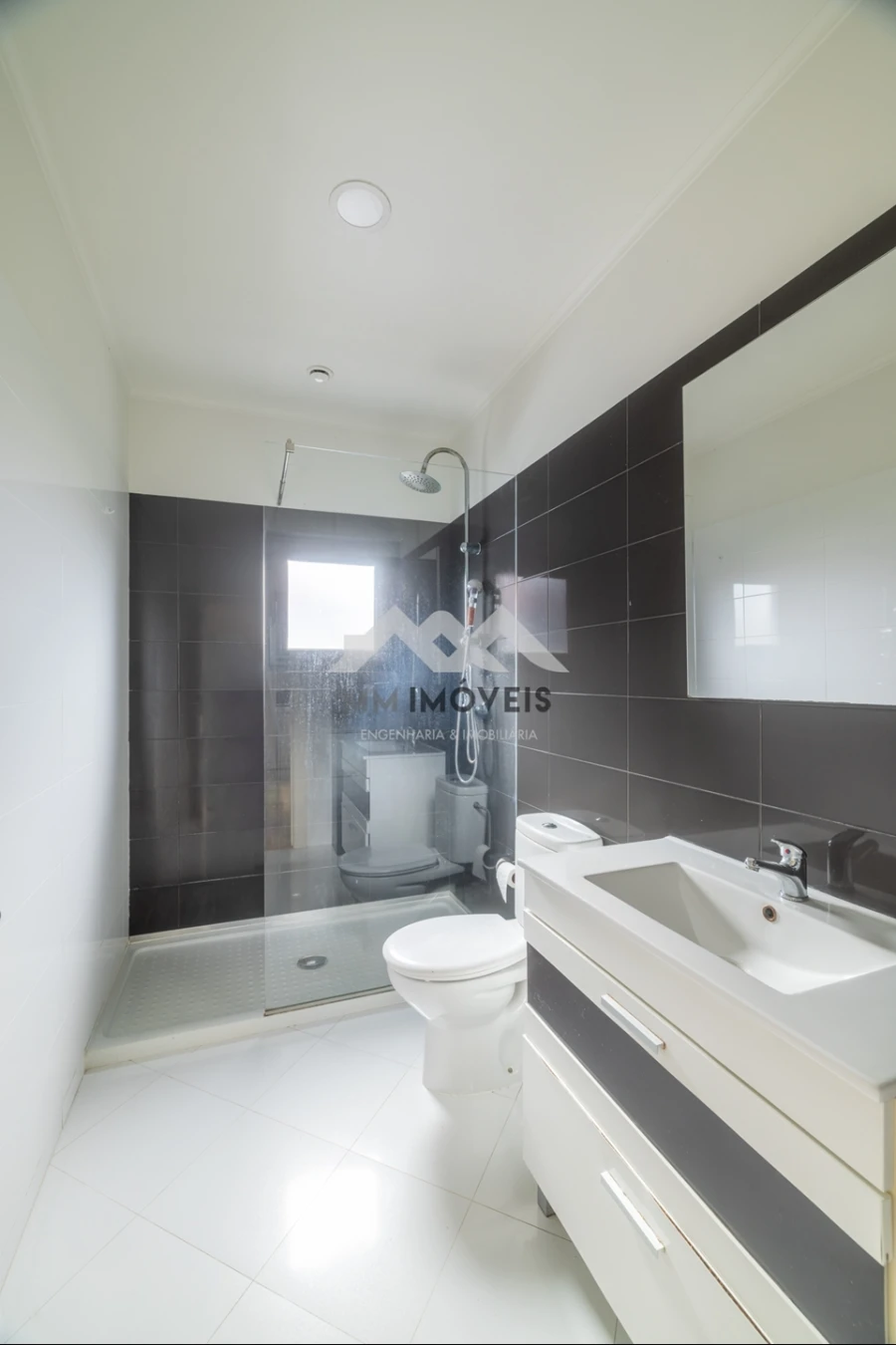 Apartamento T3 para Arrendamento em Lordelo do Ouro e Massarelos Foto 26