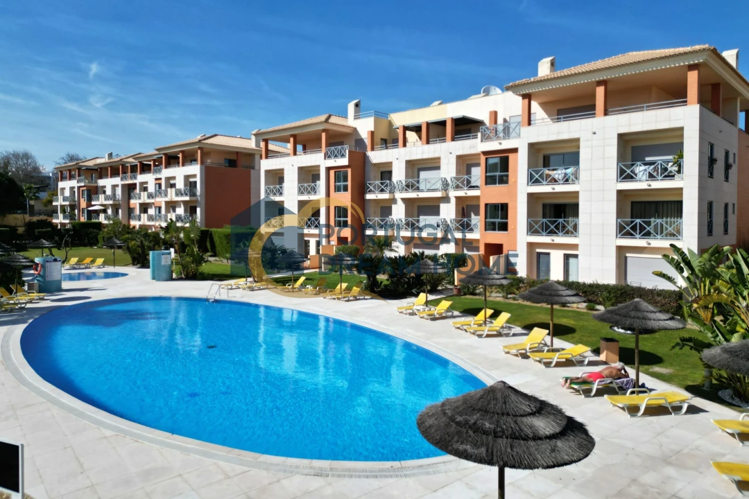 Apartamento T2 para Venda em Albufeira e Olhos de Água Foto 2