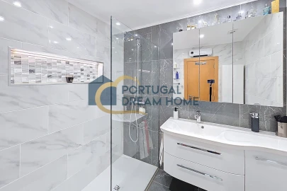 Apartamento T2 para Venda em Albufeira e Olhos de Água