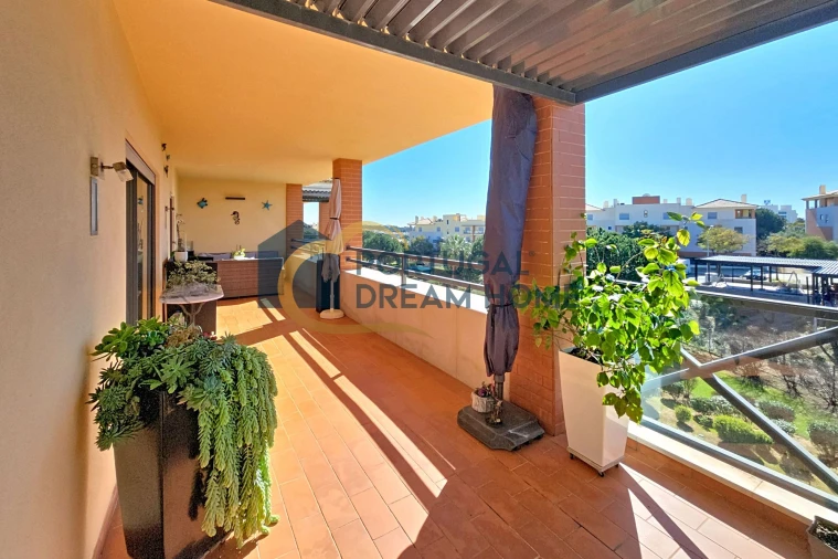 Apartamento T2 para Venda em Albufeira e Olhos de Água Foto 15