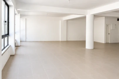 Escritório para Arrendamento em Alvalade