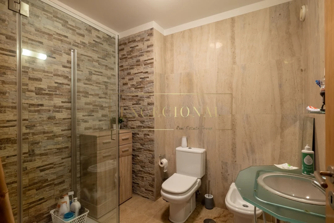 Apartamento T2 para Venda em Cidade da Maia Foto 5