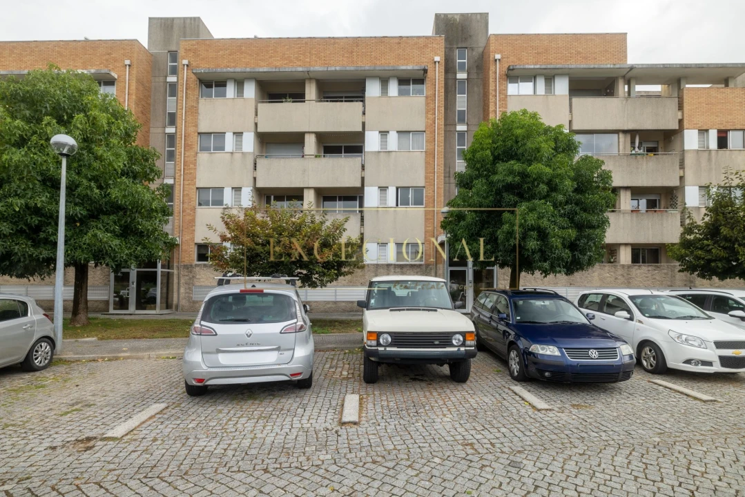 Apartamento T2 para Venda em Cidade da Maia Foto 26