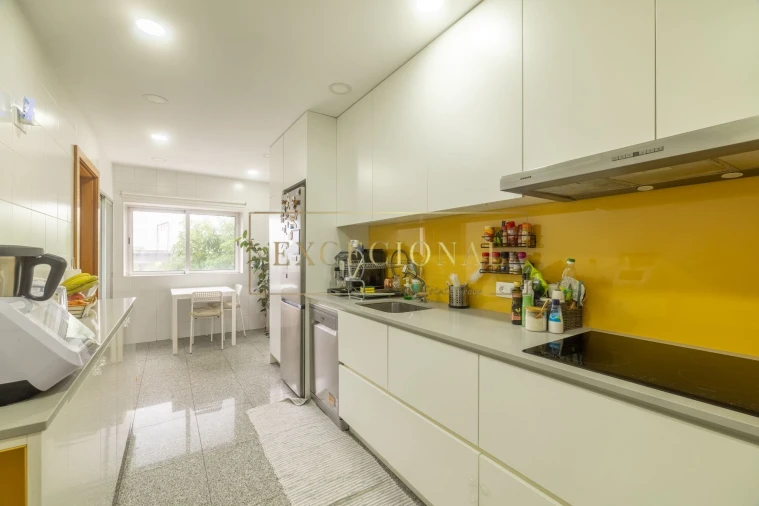Apartamento T2 para Venda em Cidade da Maia Foto 11