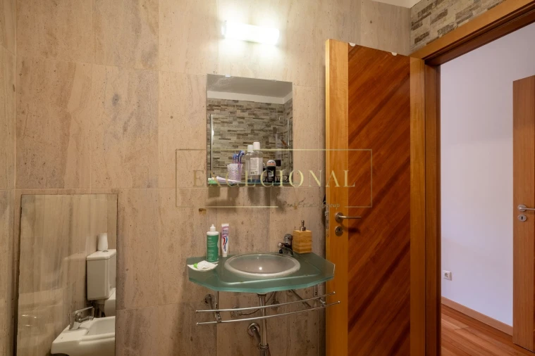 Apartamento T2 para Venda em Cidade da Maia Foto 6