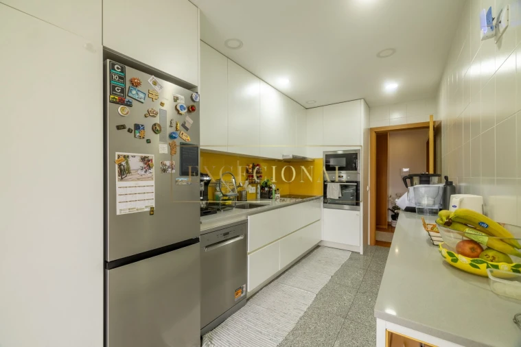 Apartamento T2 para Venda em Cidade da Maia Foto 14