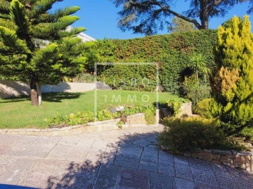 Moradia T6 para Venda em Belém