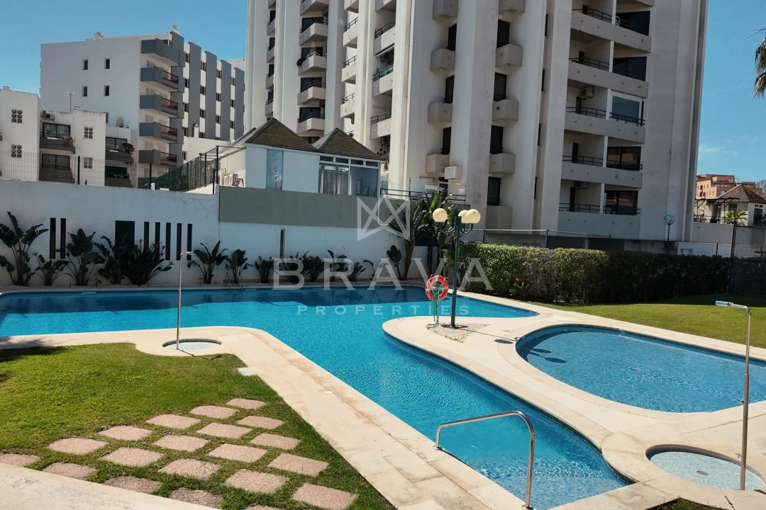Apartamento T2 para Arrendamento em Quarteira Foto 17