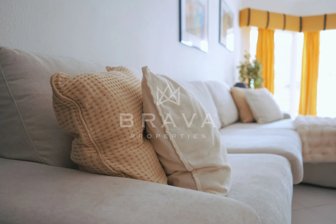 Apartamento T2 para Arrendamento em Quarteira Foto 14