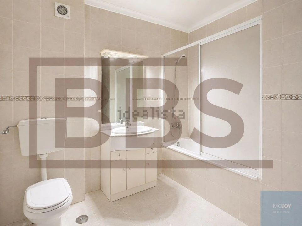 Apartamento T2 para Venda em Algueirão-Mem Martins Foto 16