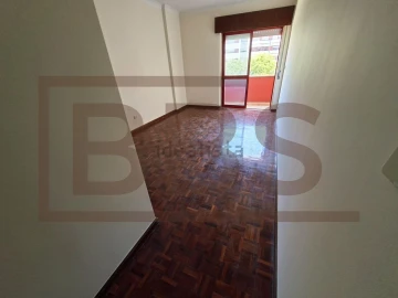 Apartamento T2 para Venda em Algueirão-Mem Martins