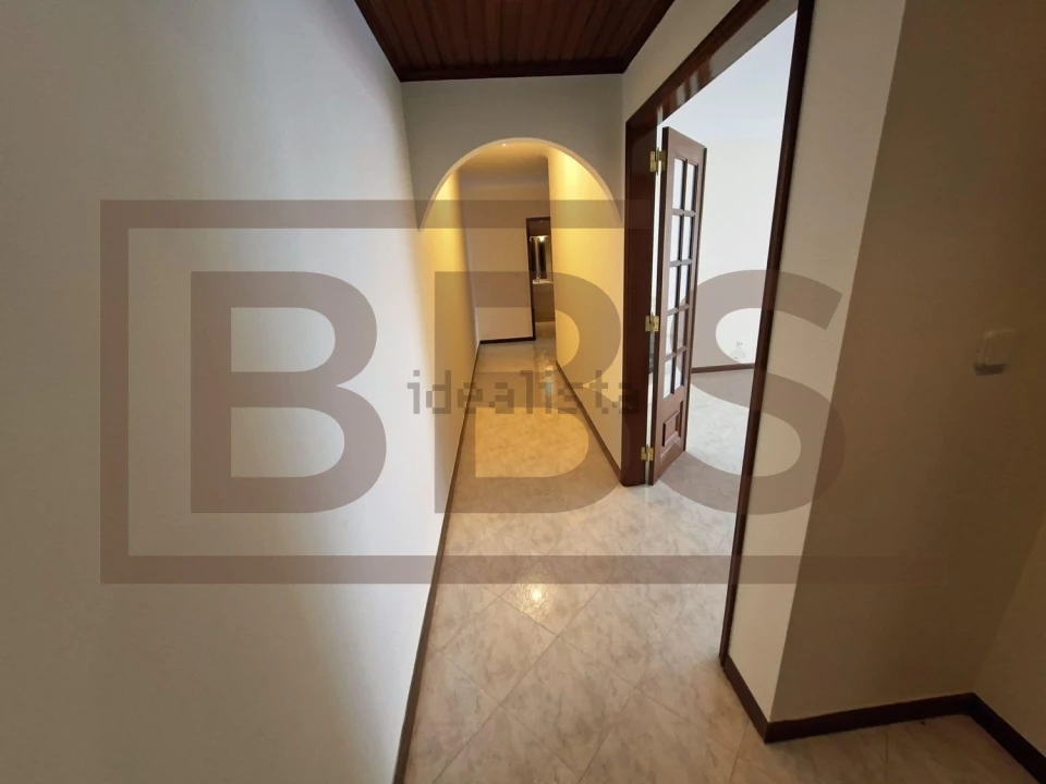 Apartamento T2 para Venda em Algueirão-Mem Martins Foto 3