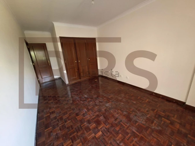 Apartamento T2 para Venda em Algueirão-Mem Martins Foto 5
