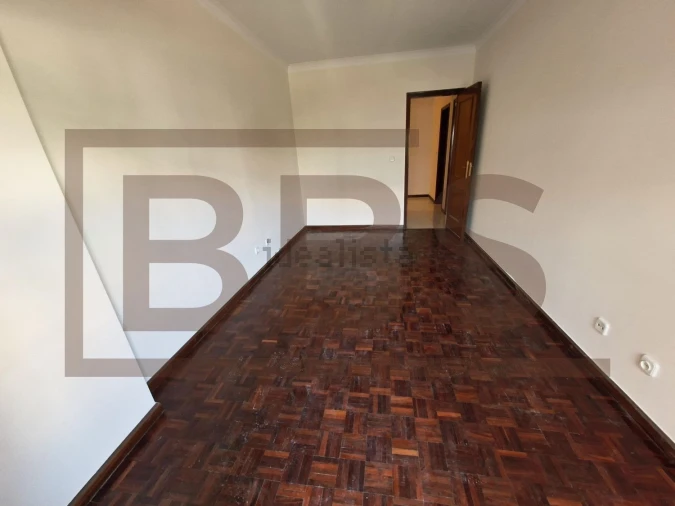 Apartamento T2 para Venda em Algueirão-Mem Martins Foto 7