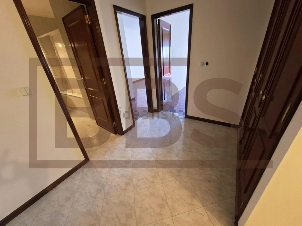 Apartamento T2 para Venda em Algueirão-Mem Martins Foto 6