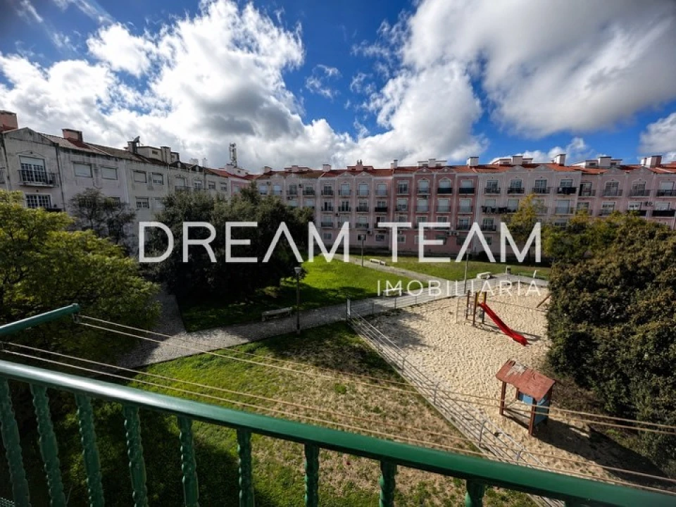 Apartamento T2 para Venda em Pinhal Novo Foto 16