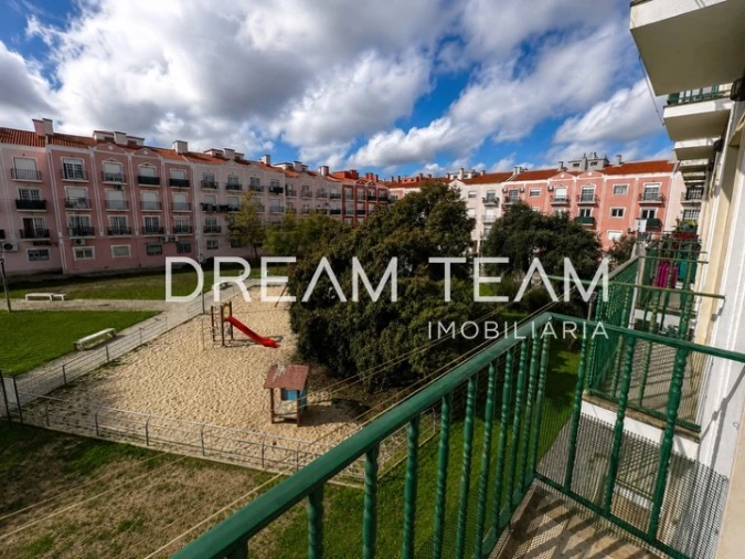 Apartamento T2 para Venda em Pinhal Novo Foto 6