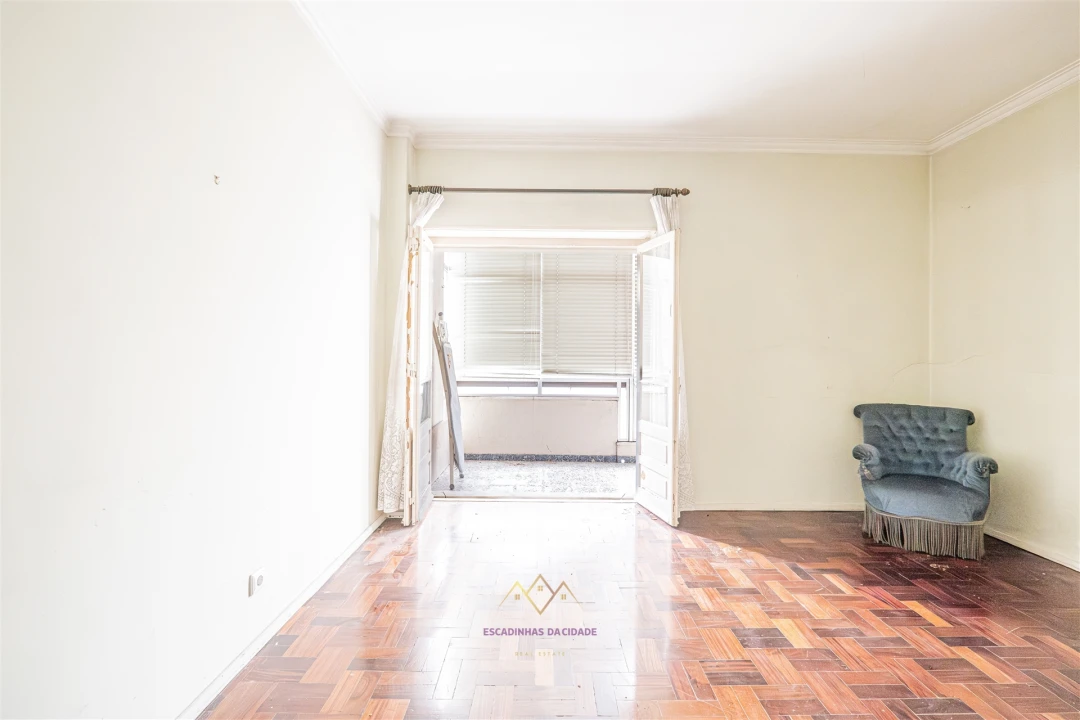 Apartamento T3 para Venda em Queluz e Belas Foto 14