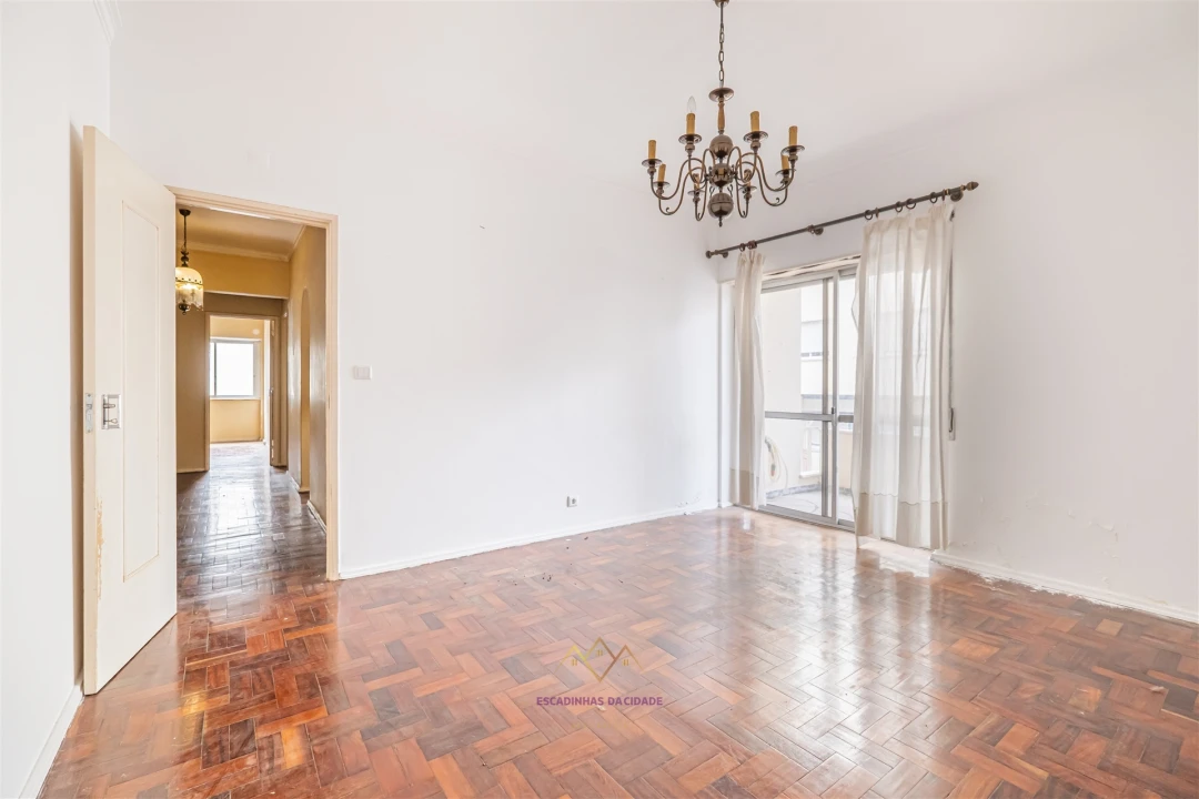 Apartamento T3 para Venda em Queluz e Belas Foto 36