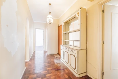 Apartamento T3 para Venda em Queluz e Belas