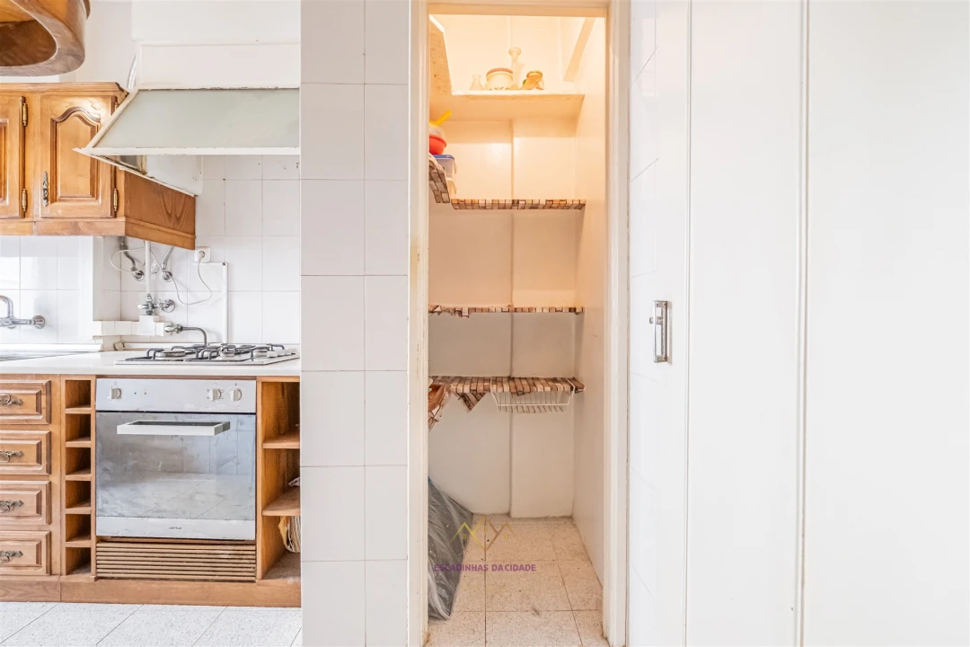 Apartamento T3 para Venda em Queluz e Belas Foto 23