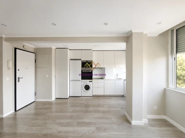 Apartamento T2 para Venda em Algés, Linda-A-Velha e Cruz Quebrada-Dafundo