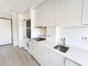Apartamento T2 para Venda em Algés, Linda-A-Velha e Cruz Quebrada-Dafundo