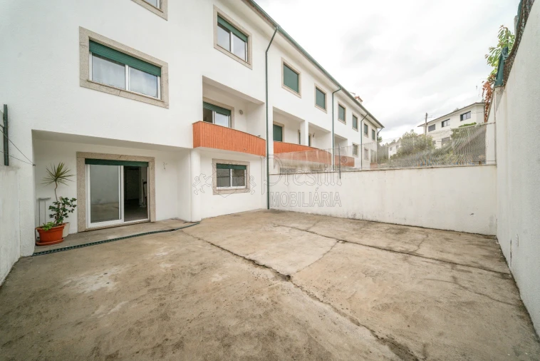 Moradia T3 para Arrendamento em Prazins Santo Tirso e Corvite Foto 36