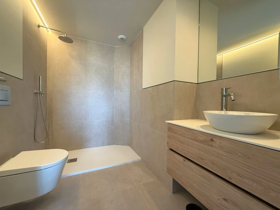 Apartamento T1 para Venda em Ramalde Foto 12