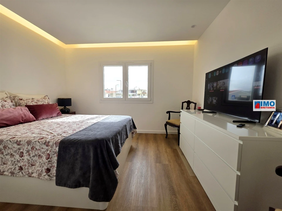 Apartamento T2 para Venda em Castelo Branco Foto 24