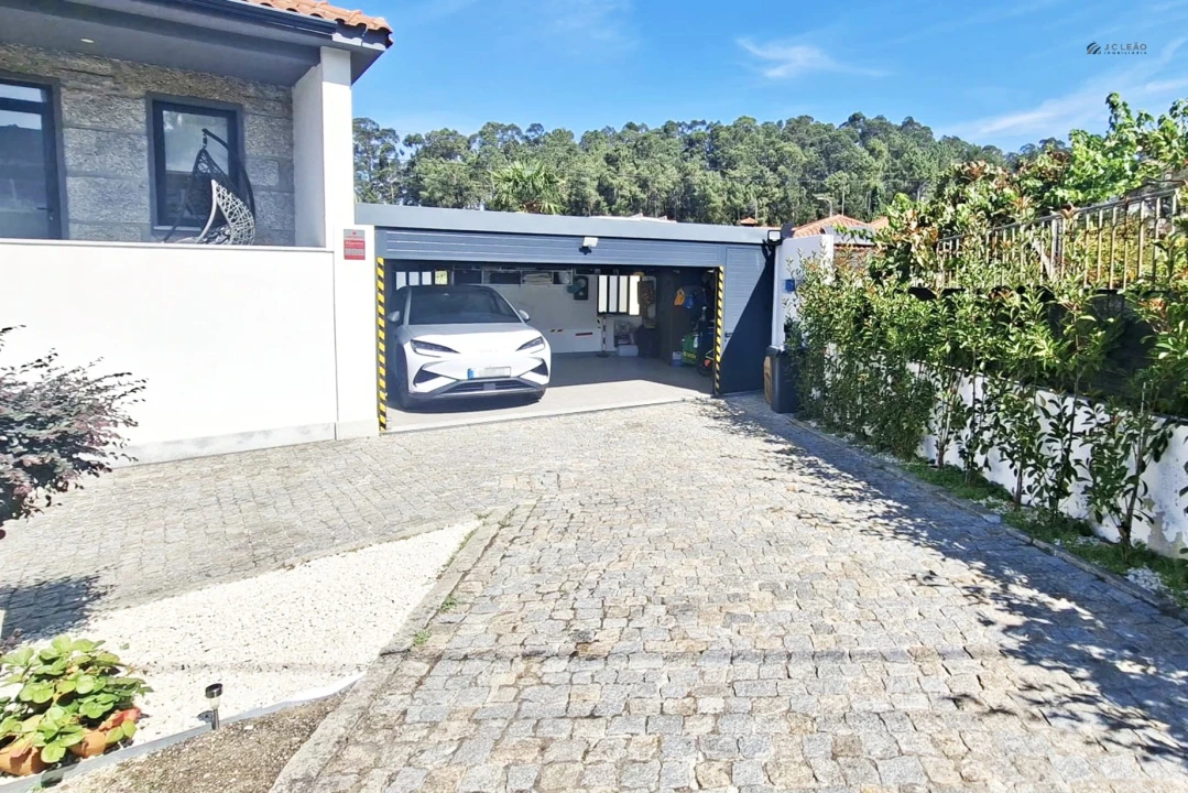 Moradia T3 para Venda em Meinedo Foto 3