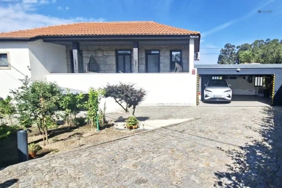 Moradia T3 para Venda em Meinedo