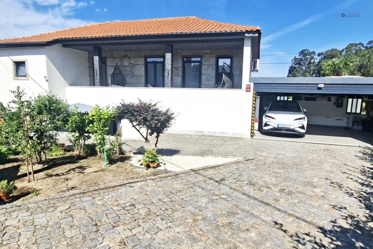 Moradia T3 para Venda em Meinedo Foto 4