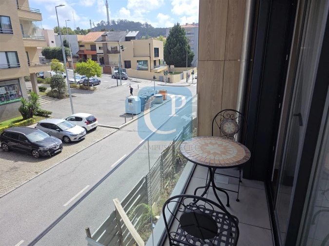 Apartamento T2 para Arrendamento em Oliveira do Douro Foto 9