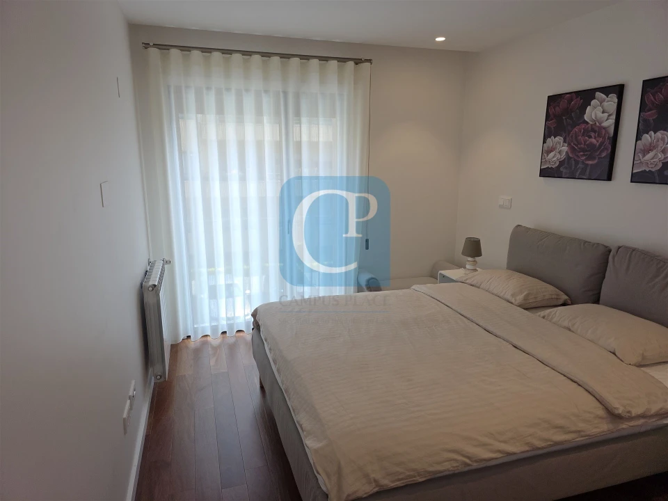 Apartamento T2 para Arrendamento em Oliveira do Douro Foto 16
