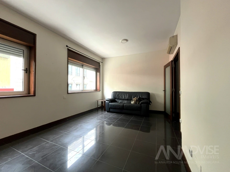 Apartamento T2 para Arrendamento em Viseu Foto 3