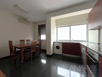 Apartamento T2 para Arrendamento em Viseu