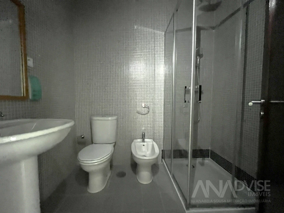 Apartamento T2 para Arrendamento em Viseu Foto 14