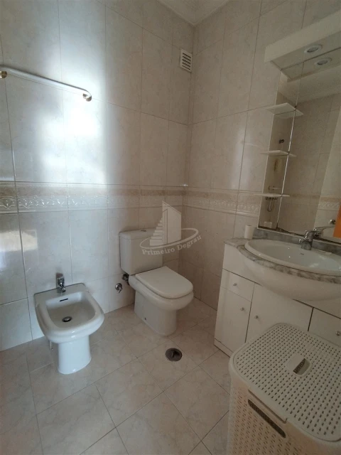 Apartamento T2 para Arrendamento em São Vicente (Braga)