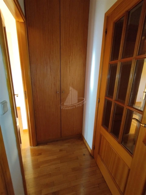Apartamento T2 para Arrendamento em São Vicente (Braga)