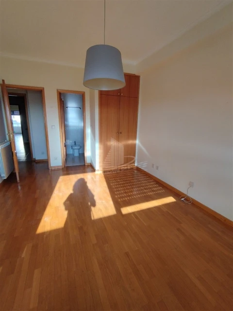 Apartamento T2 para Arrendamento em São Vicente (Braga)