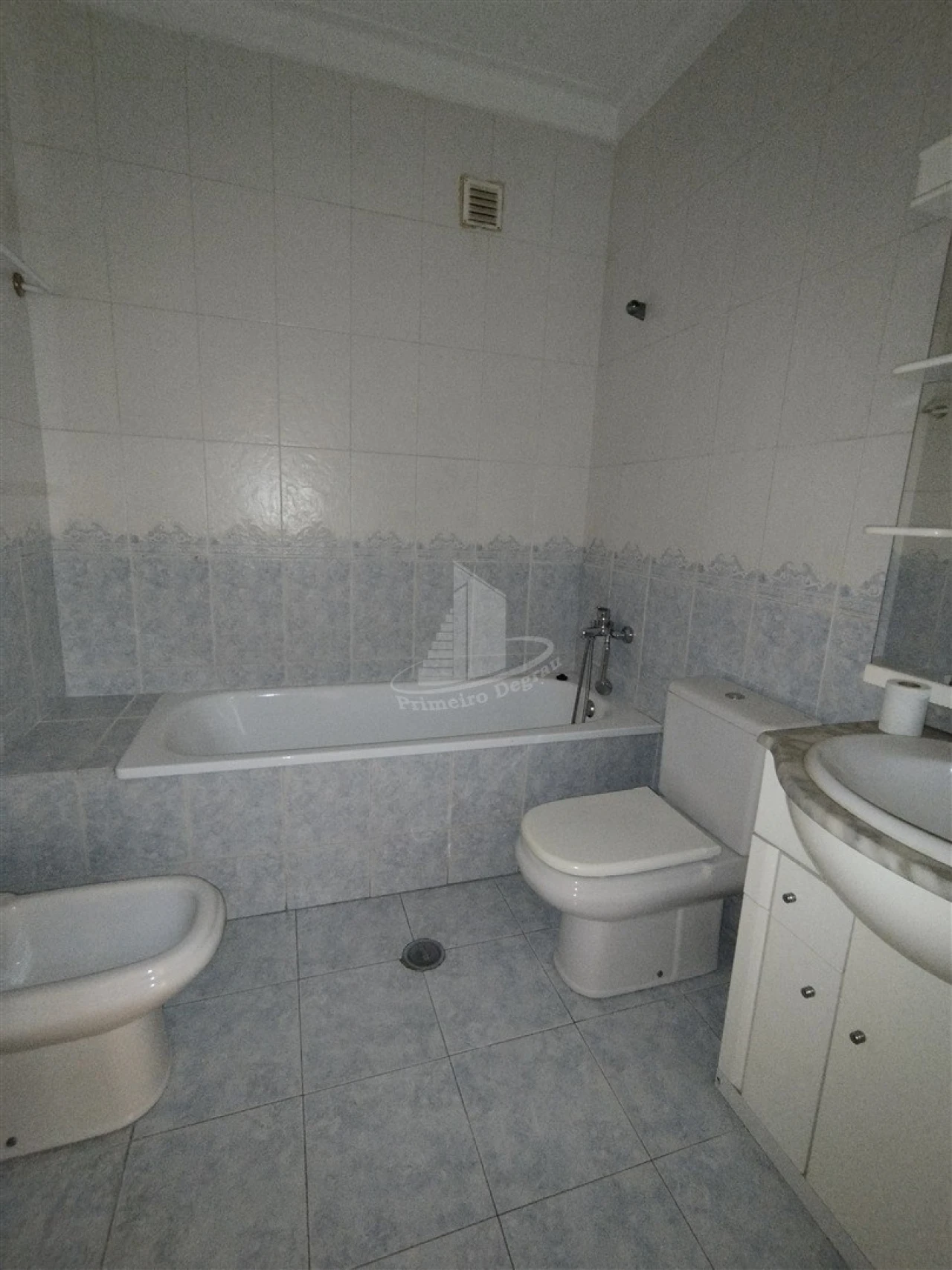 Apartamento T2 para Arrendamento em São Vicente (Braga) Foto 15