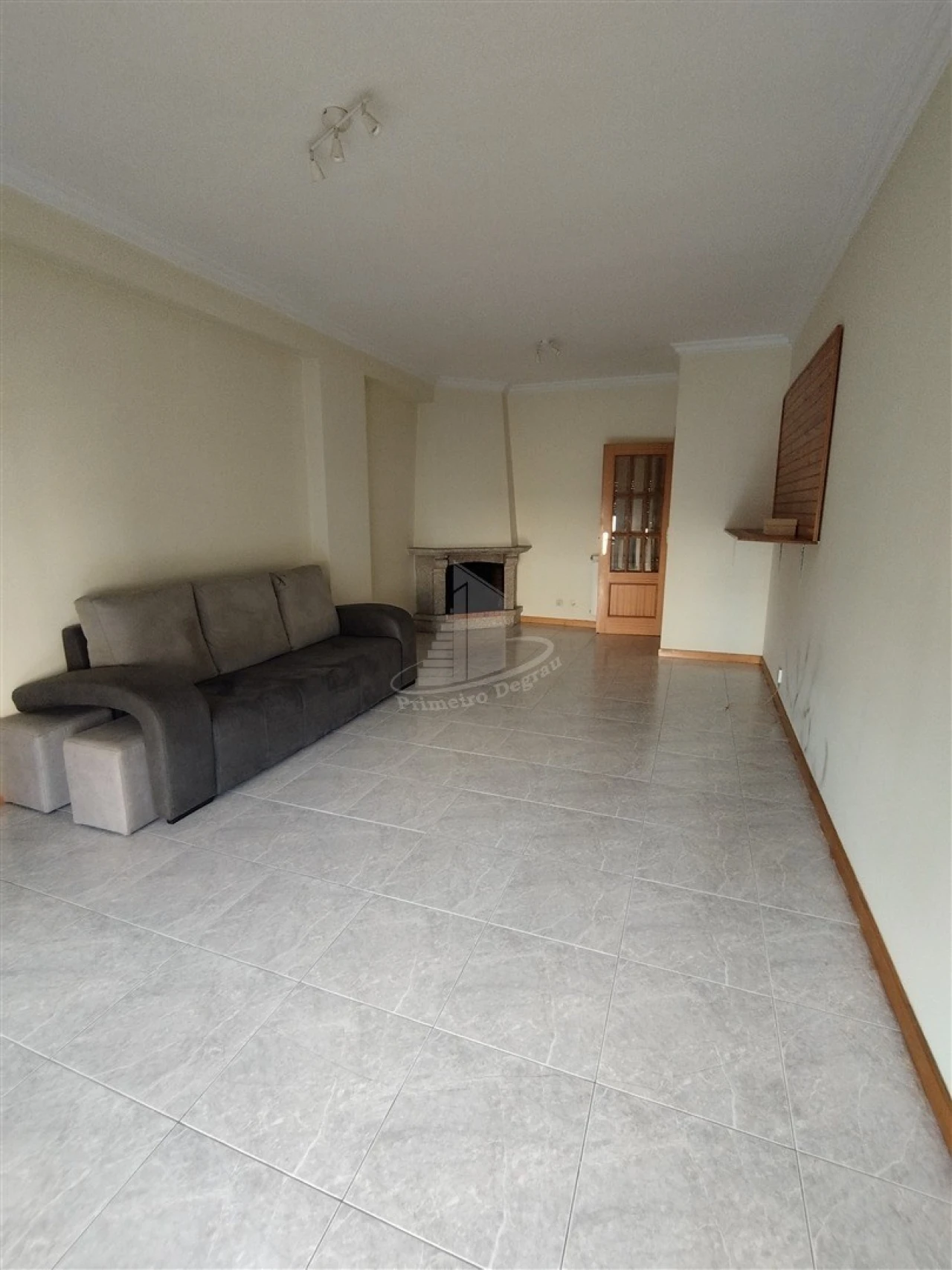 Apartamento T2 para Arrendamento em São Vicente (Braga) Foto 4