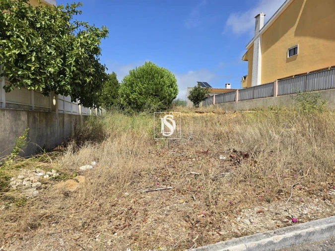 Moradia T5 para Venda em Laranjeiro e Feijó Foto 9