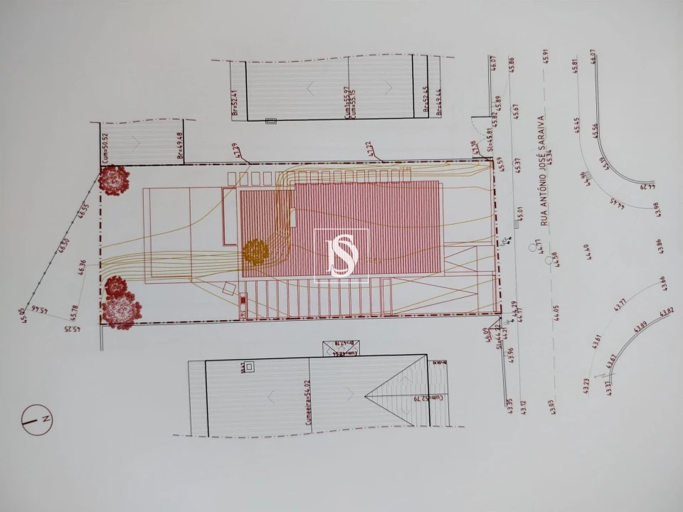 Moradia T5 para Venda em Laranjeiro e Feijó Foto 22
