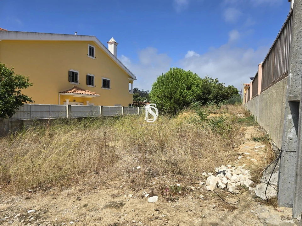 Moradia T5 para Venda em Laranjeiro e Feijó Foto 11