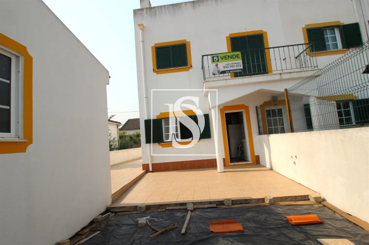 Moradia T3 para Venda em Quinta do Conde Foto 16