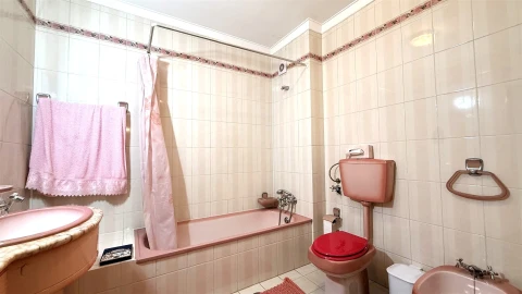 Apartamento T2 para Venda em Aver-O-Mar, Amorim e Terroso